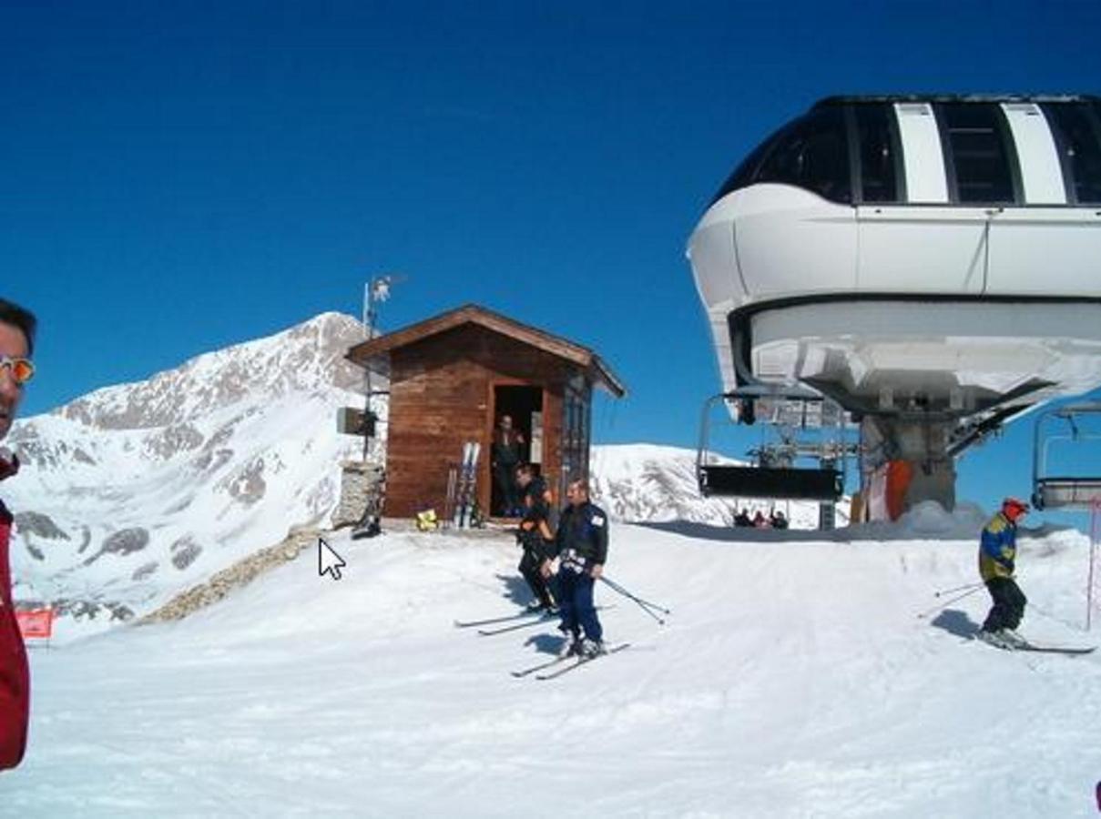 Complesso Turistico Aurora - Appartamenti Poggio Picenze Bagian luar foto