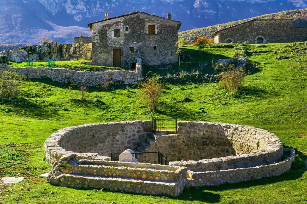 Complesso Turistico Aurora - Appartamenti Poggio Picenze Bagian luar foto
