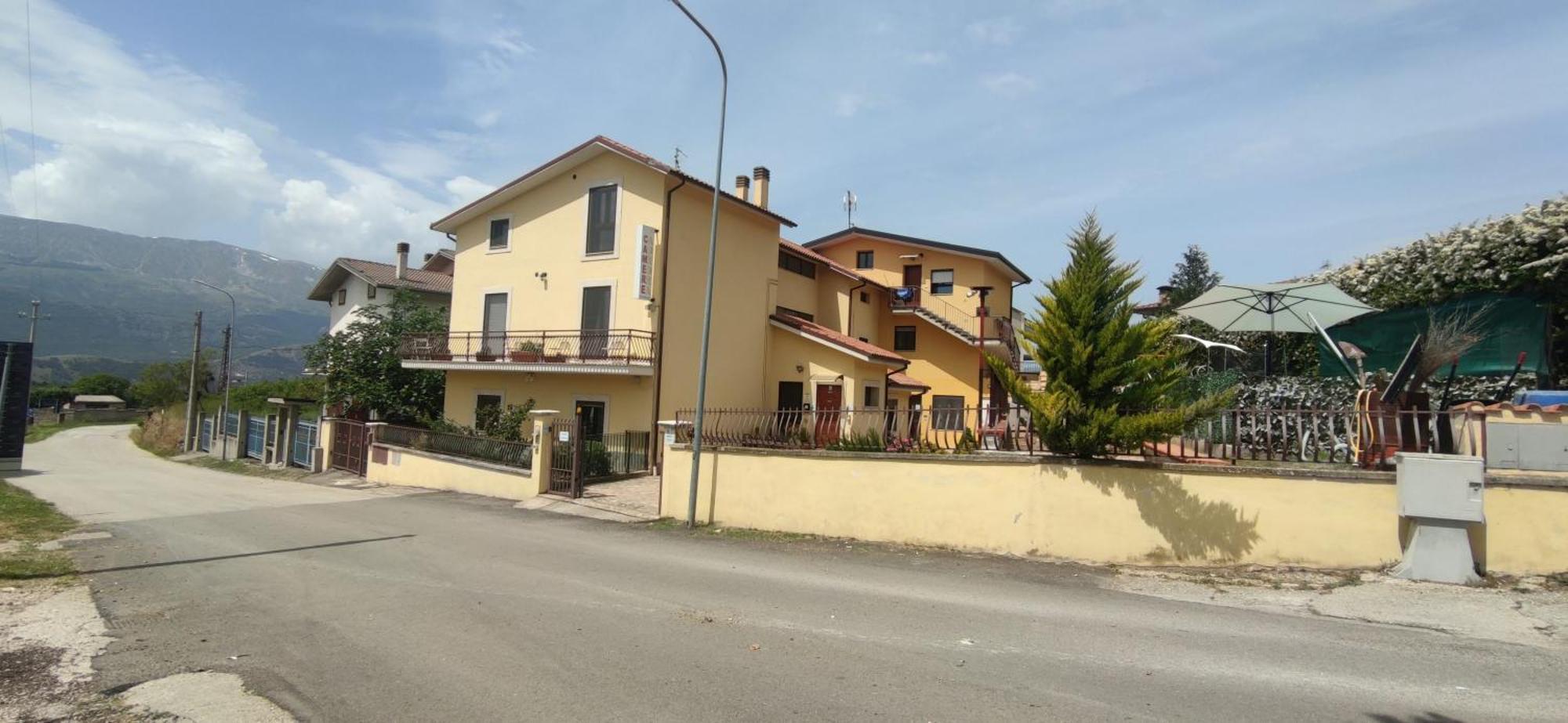 Complesso Turistico Aurora - Appartamenti Poggio Picenze Bagian luar foto