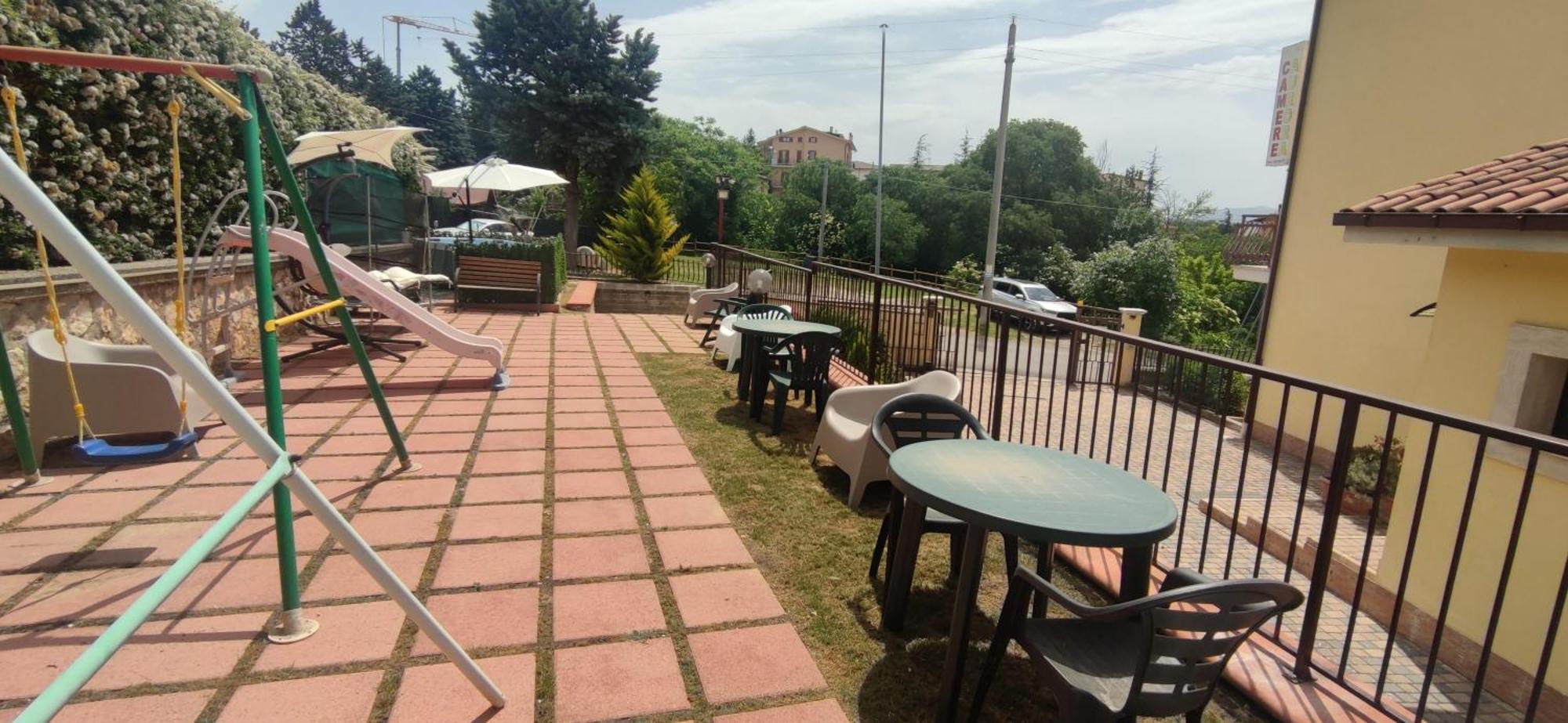 Complesso Turistico Aurora - Appartamenti Poggio Picenze Bagian luar foto