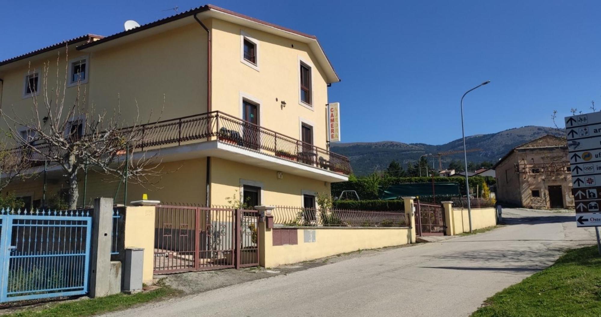 Complesso Turistico Aurora - Appartamenti Poggio Picenze Bagian luar foto