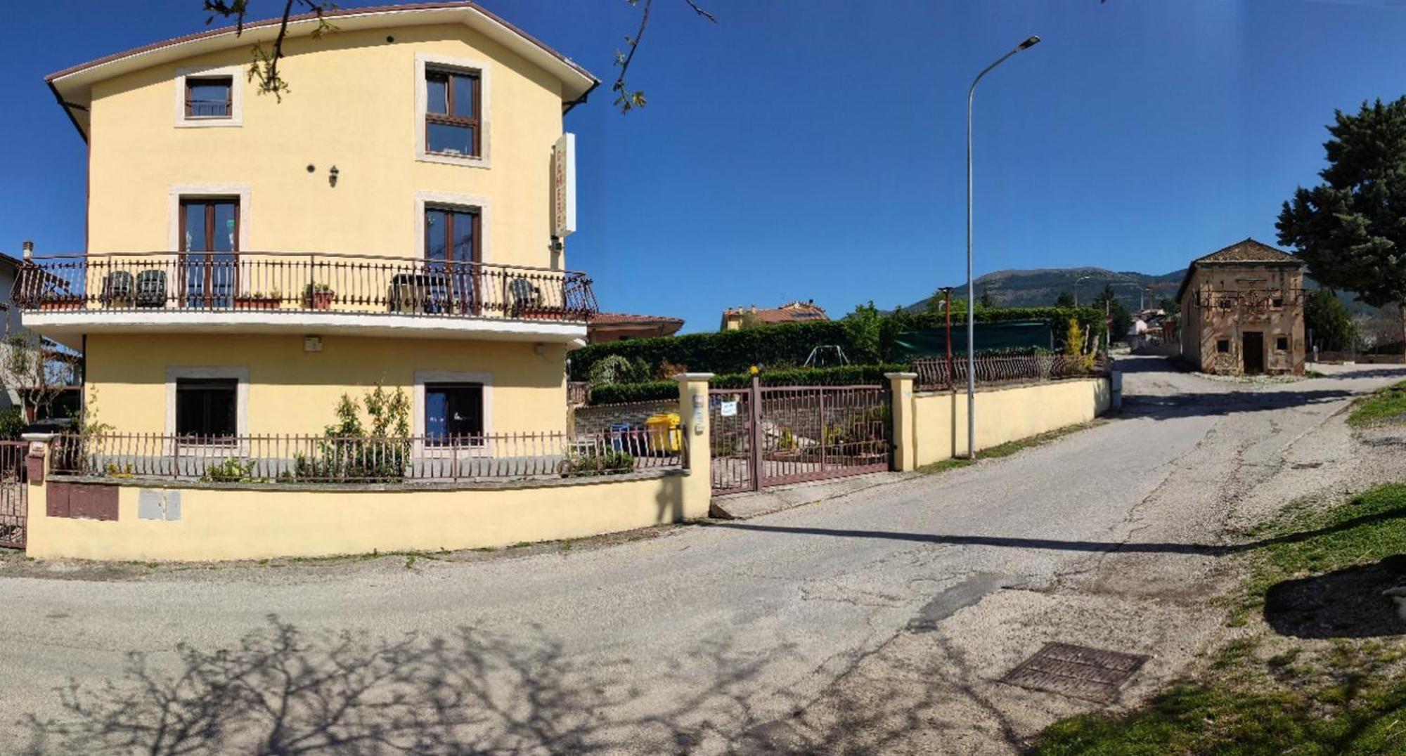 Complesso Turistico Aurora - Appartamenti Poggio Picenze Bagian luar foto